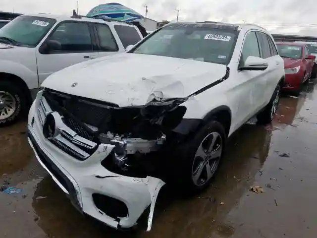 WDC0G4JB4KV159798 2019 MERCEDES-BENZ GLC 300-1
