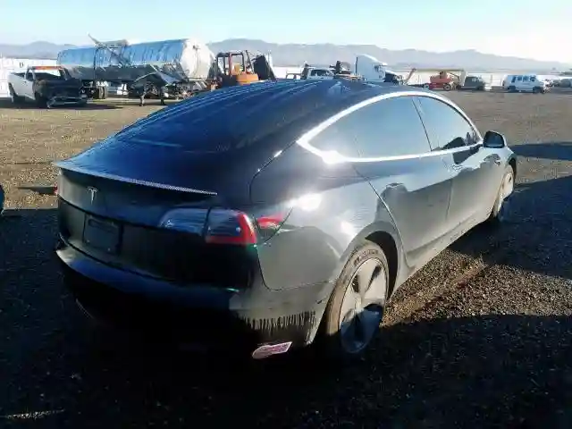 5YJ3E1EA3KF330953 2019 TESLA MODEL 3-3