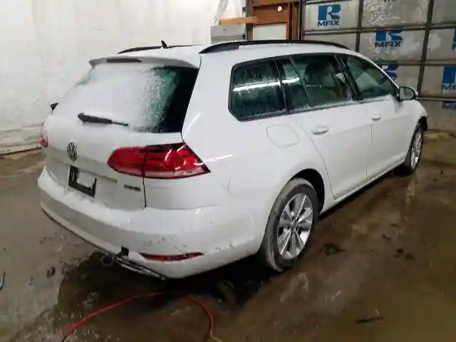 3VW217AU9KM500901 2019 VOLKSWAGEN GOLF SPORTWAGEN S-3