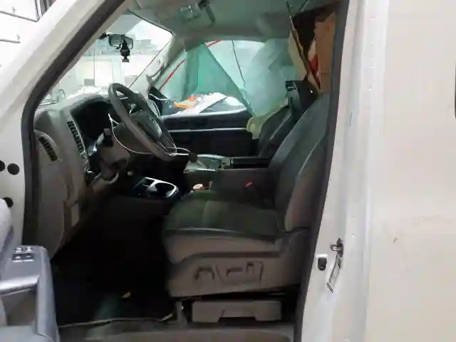 5BZBF0AA4HN850131 2017 NISSAN NV 3500 S-4