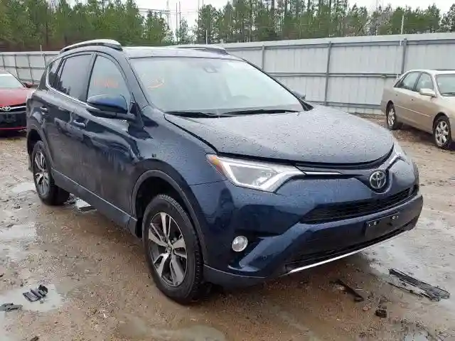 2T3RFREV6JW774930 2018 TOYOTA RAV4 ADVENTURE-0