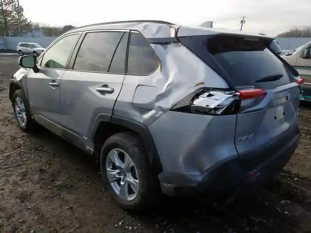 JTMRWRFV5KD512555 2019 TOYOTA RAV4 XLE-2