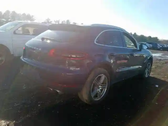 WP1AB2A58GLB57576 2016 PORSCHE MACAN S-3