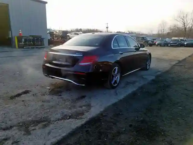 WDDZF6GB2JA418058 2018 MERCEDES-BENZ E 400 4MATIC-3