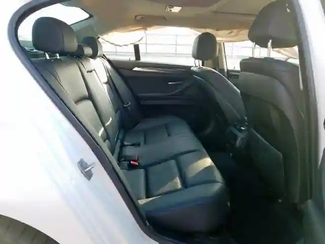 WBA5A5C5XGD527843 2016 BMW 528 I-5
