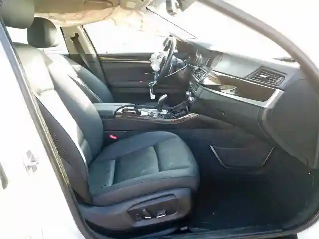 WBA5A5C5XGD527843 2016 BMW 528 I-4