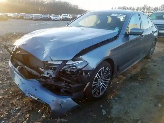 WBAJE7C37HWA03376 2017 BMW 540 XI-1
