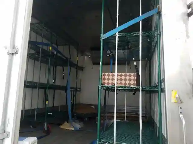 JHHHDM2H7FK001481 2015 HINO 195-5