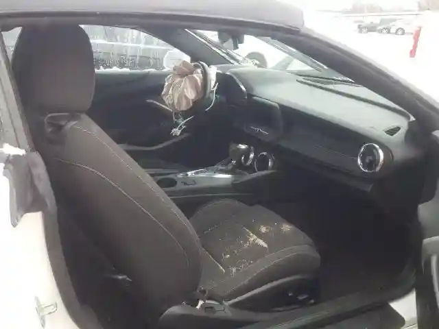 1G1FB3DS8K0120559 2019 CHEVROLET CAMARO LS-4