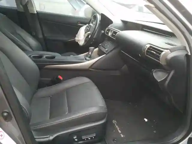 JTHBA1D25G5014771 2016 LEXUS IS 200T-4