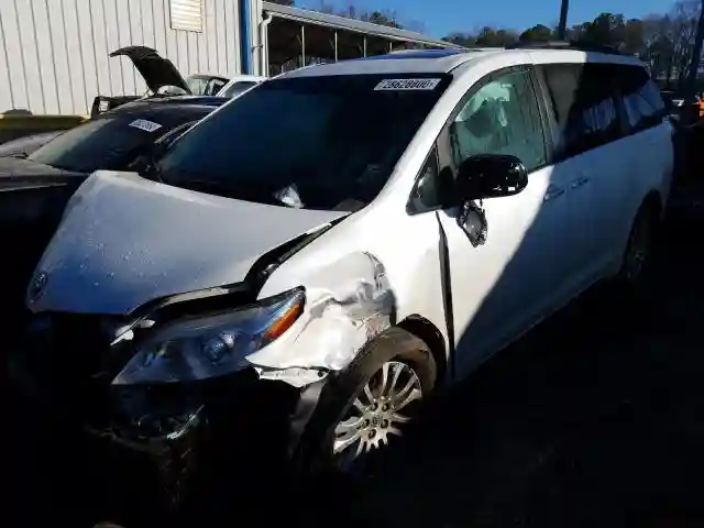 5TDYK3DC3GS734187 2016 TOYOTA SIENNA XLE-1