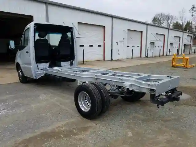 WDAPF4CDXKN022213 2019 MERCEDES-BENZ SPRINTER 3500/4500-2