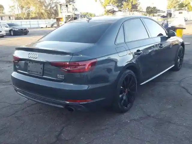 WAUDNAF46JA071070 2018 AUDI A4 PREMIUM-3