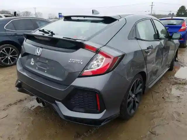 SHHFK7H9XJU209179 2018 HONDA CIVIC SPORT TOURING-3