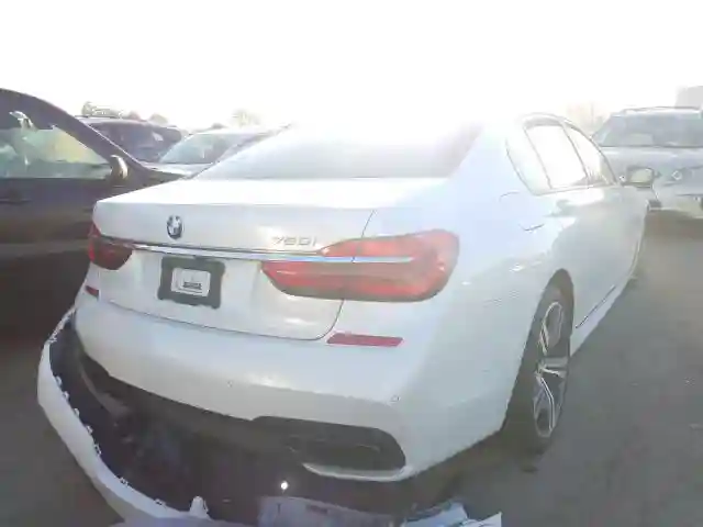 WBA7F0C56GGM20476 2016 BMW 750 I-3