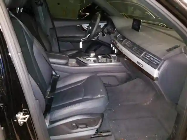 WA1AHAF77KD016452 2019 AUDI Q7 PREMIUM-4