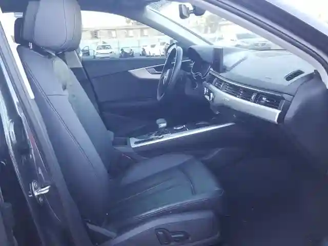 WAUDNAF46JA071070 2018 AUDI A4 PREMIUM-4