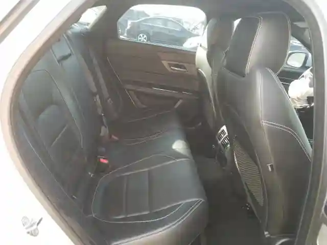 SAJBG4BV8GCY04366 2016 JAGUAR XF S-5
