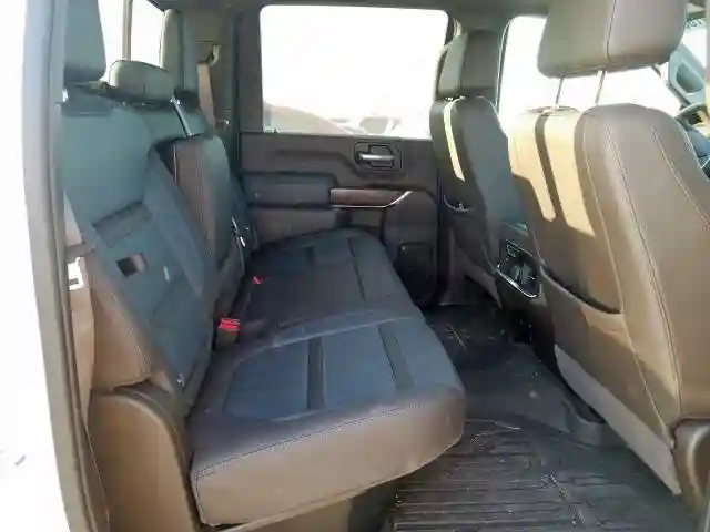 1GT49REY1LF109675 2020 GMC SIERRA K2500 DENALI-5