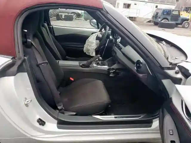 JM1NDAC73J0205693 2018 MAZDA MX-5 MIATA CLUB-4