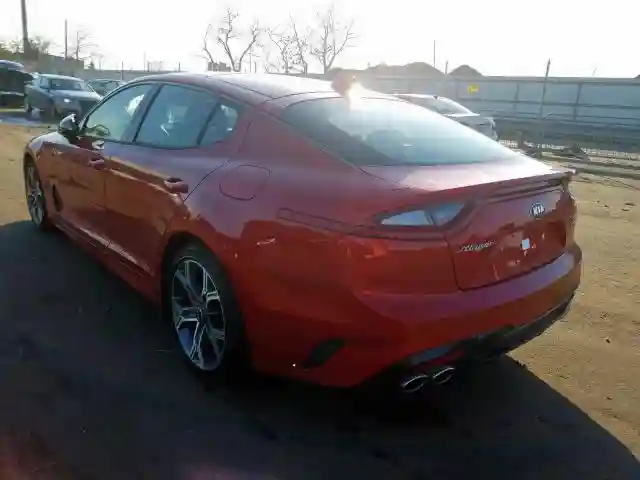 KNAE55LC3J6016375 2018 KIA STINGER GT2-2