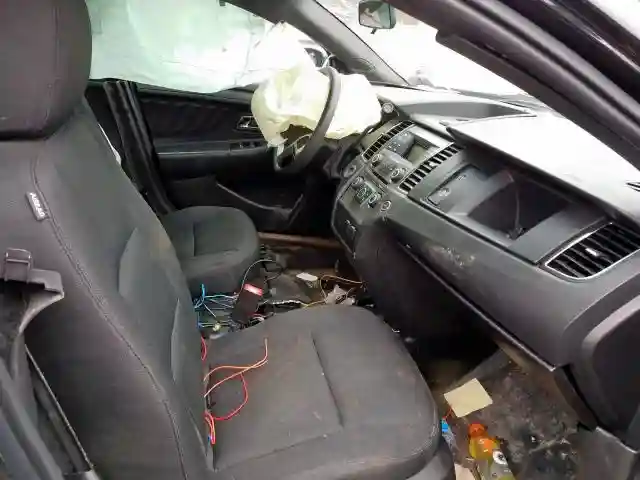 1FAHP2MK4KG102939 2019 FORD TAURUS POLICE INTERCEPTOR-4