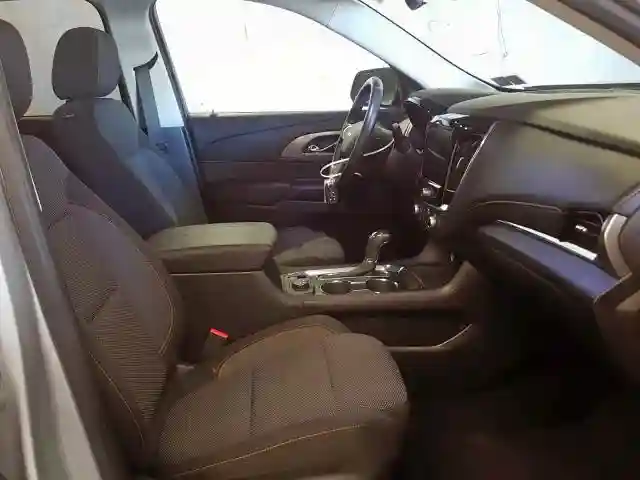 1GNEVGKWXJJ172458 2018 CHEVROLET TRAVERSE LT-4