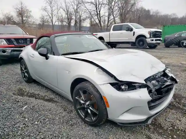 JM1NDAC73J0205693 2018 MAZDA MX-5 MIATA CLUB-0