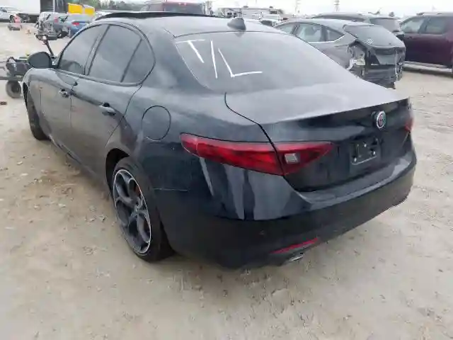 ZARFAECN2J7596948 2018 ALFA ROMEO GIULIA TI-2