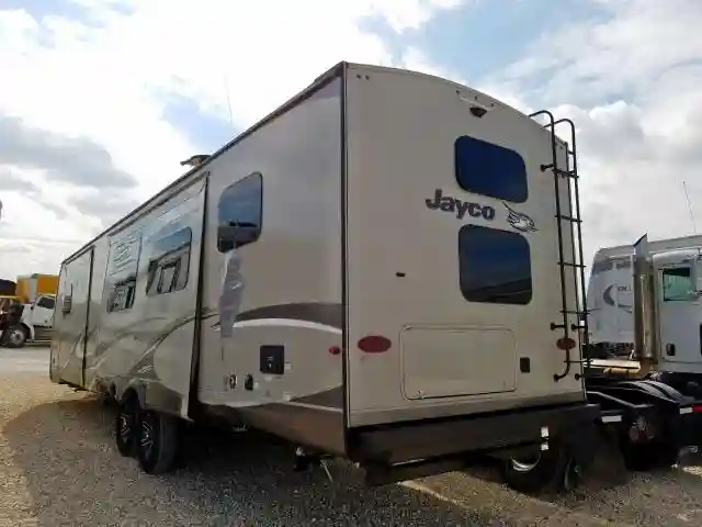 1UJBJ0BT0J1****** 2018 JAYCO EAGLE-2