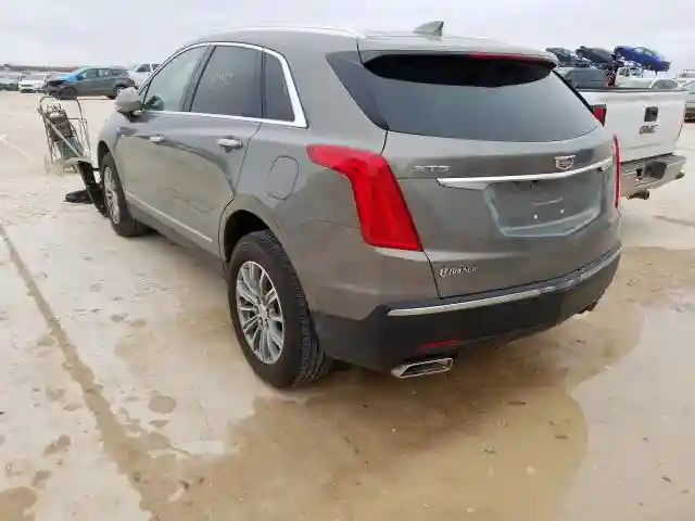 1GYKNBRS3HZ322532 2017 CADILLAC XT5 LUXURY-2