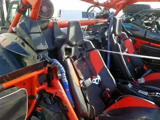 3JBVXAW21JK****** 2018 CAN-AM MAVERICK X3 X RS TURBO R-5