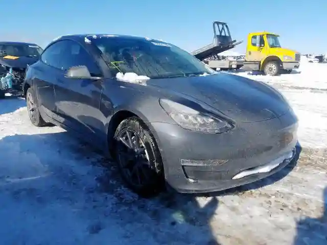5YJ3E1EA5JF042088 2018 TESLA MODEL 3-0