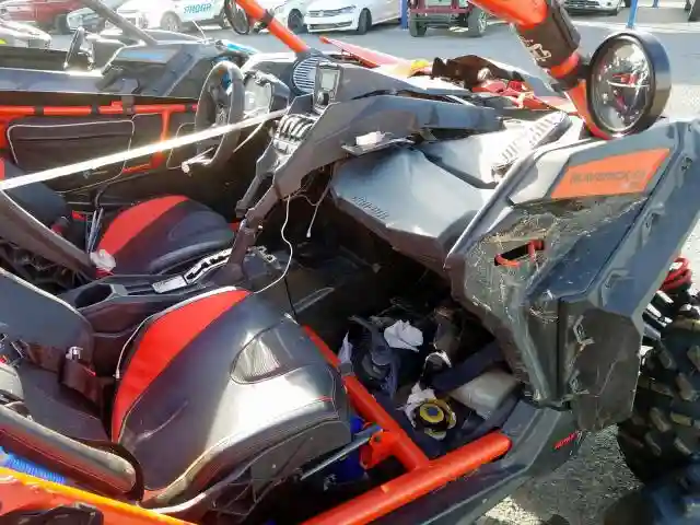 3JBVXAW21JK****** 2018 CAN-AM MAVERICK X3 X RS TURBO R-4