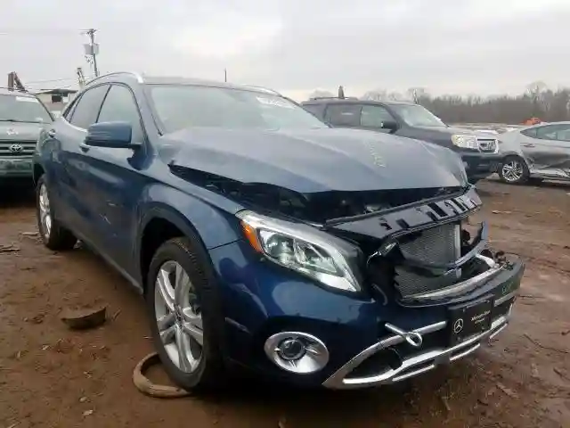 WDCTG4GB4KJ646771 2019 MERCEDES-BENZ GLA 250 4MATIC-0