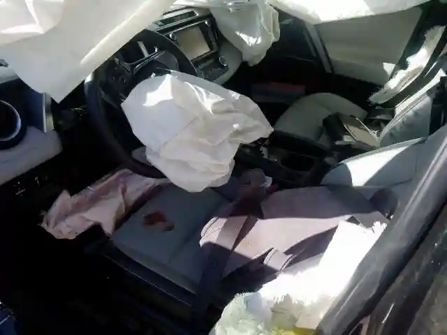 JTMDJREV7HD096463 2017 TOYOTA RAV4 HV LIMITED-4