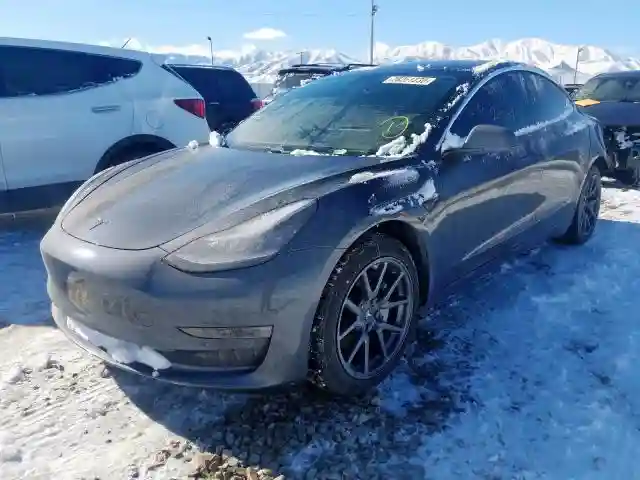 5YJ3E1EA5JF042088 2018 TESLA MODEL 3-1
