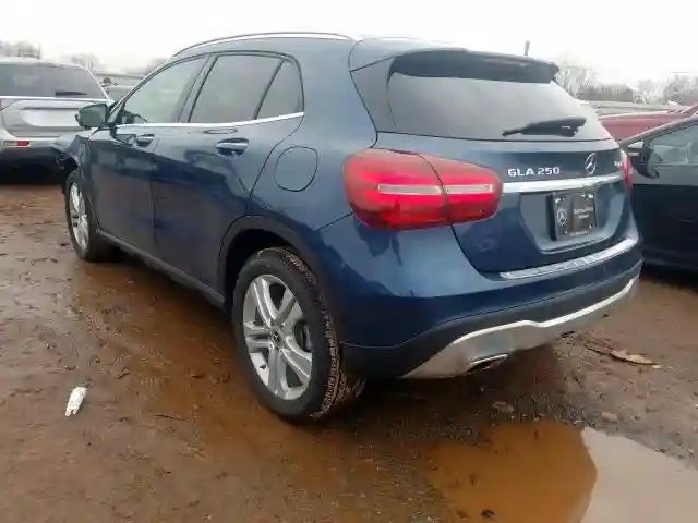 WDCTG4GB4KJ646771 2019 MERCEDES-BENZ GLA 250 4MATIC-2