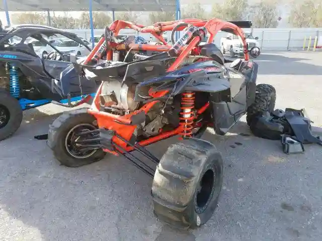 3JBVXAW21JK****** 2018 CAN-AM MAVERICK X3 X RS TURBO R-3