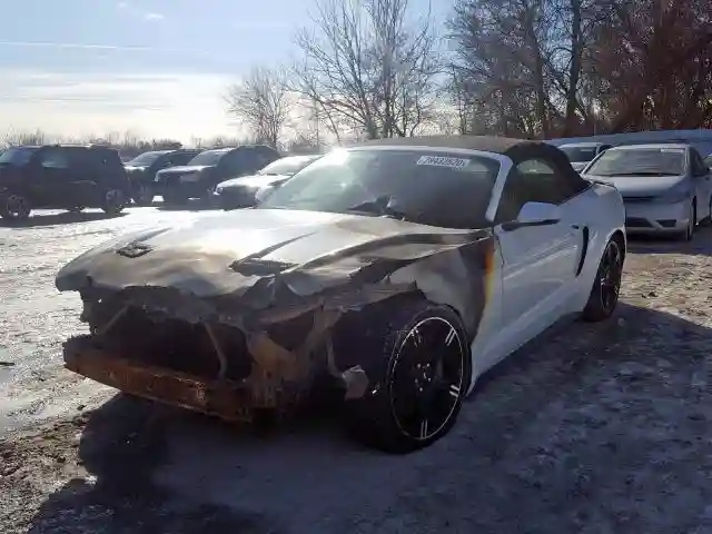 1FATP8UH3J5157913 2018 FORD MUSTANG-1