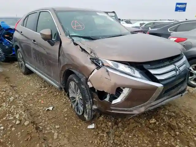 JA4AT5AA0JZ065390 2018 MITSUBISHI ECLIPSE CROSS SE-0