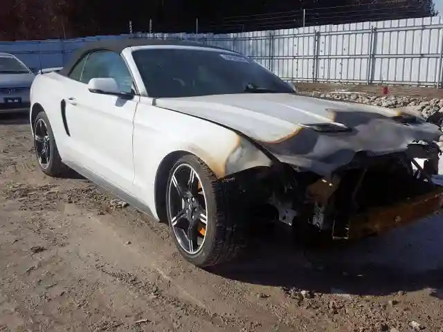 1FATP8UH3J5157913 2018 FORD MUSTANG-0