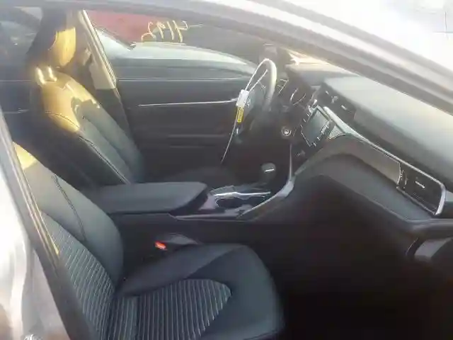 4T1B11HK2KU853038 2019 TOYOTA CAMRY L-4