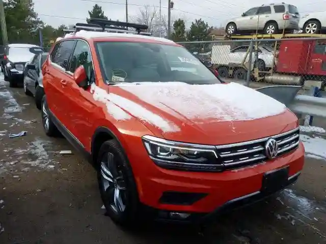 3VV4B7AX8KM094324 2019 VOLKSWAGEN TIGUAN SEL PREMIUM-0