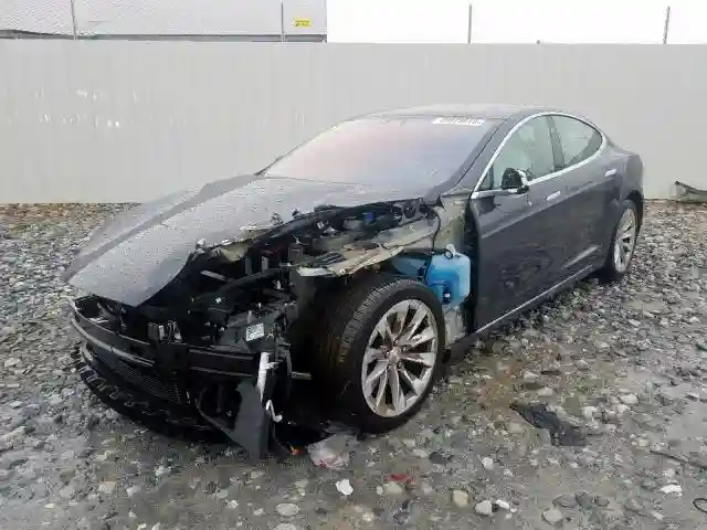 5YJSA1E13HF208898 2017 TESLA MODEL S-1