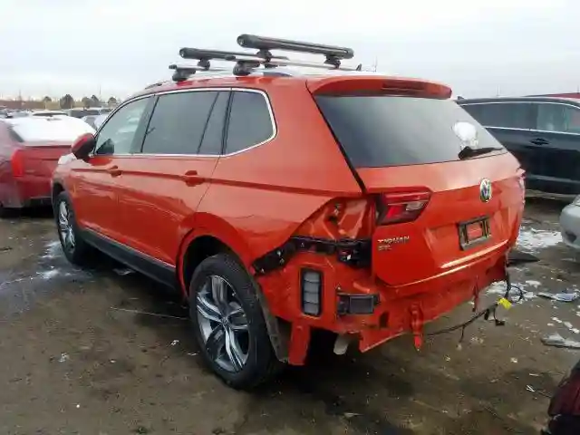 3VV4B7AX8KM094324 2019 VOLKSWAGEN TIGUAN SEL PREMIUM-2