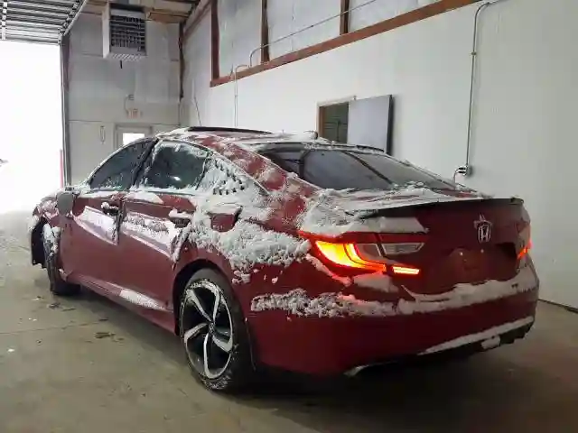 1HGCV2F35JA048523 2018 HONDA ACCORD SPORT-2