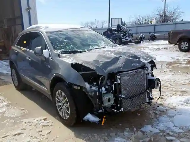 1GYKNBRS3HZ322532 2017 CADILLAC XT5 LUXURY-0