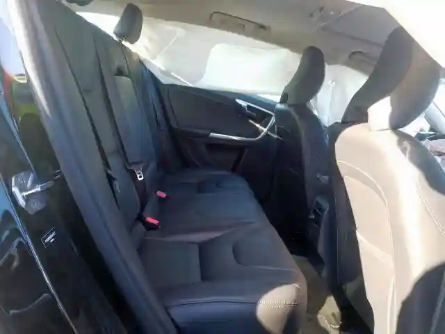 YV140MEK6H1347027 2017 VOLVO V60 T5 PREMIER-5