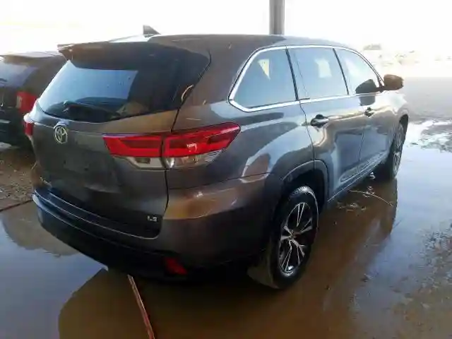 5TDZZRFH4KS319724 2019 TOYOTA HIGHLANDER LE-3